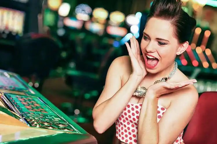 ligaidola leaderboard display showing real-time player rankings across live dealer and slot games